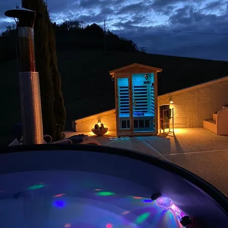 Bed And Adventure Tramontana - Casetta & Wellness