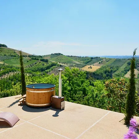 Holiday home Bed And Adventure Tramontana - Casetta & Wellness Castilenti